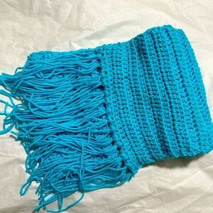 Hand, crocheted, turquoise scarf